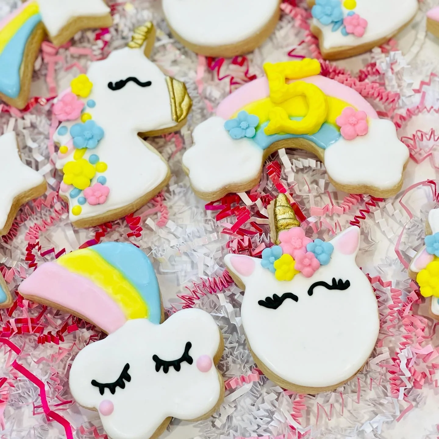 Unicorn birthday sugar cookies - Image 4