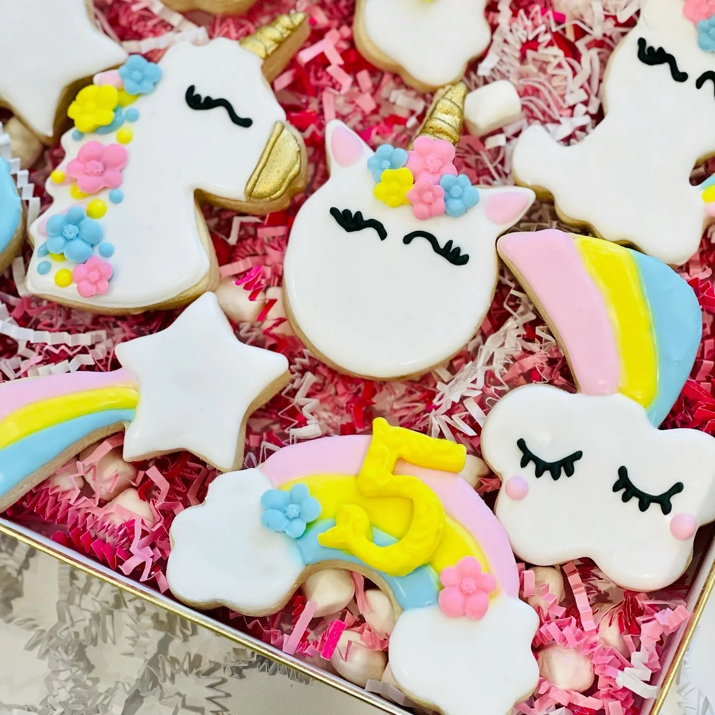Unicorn birthday sugar cookies - Image 5