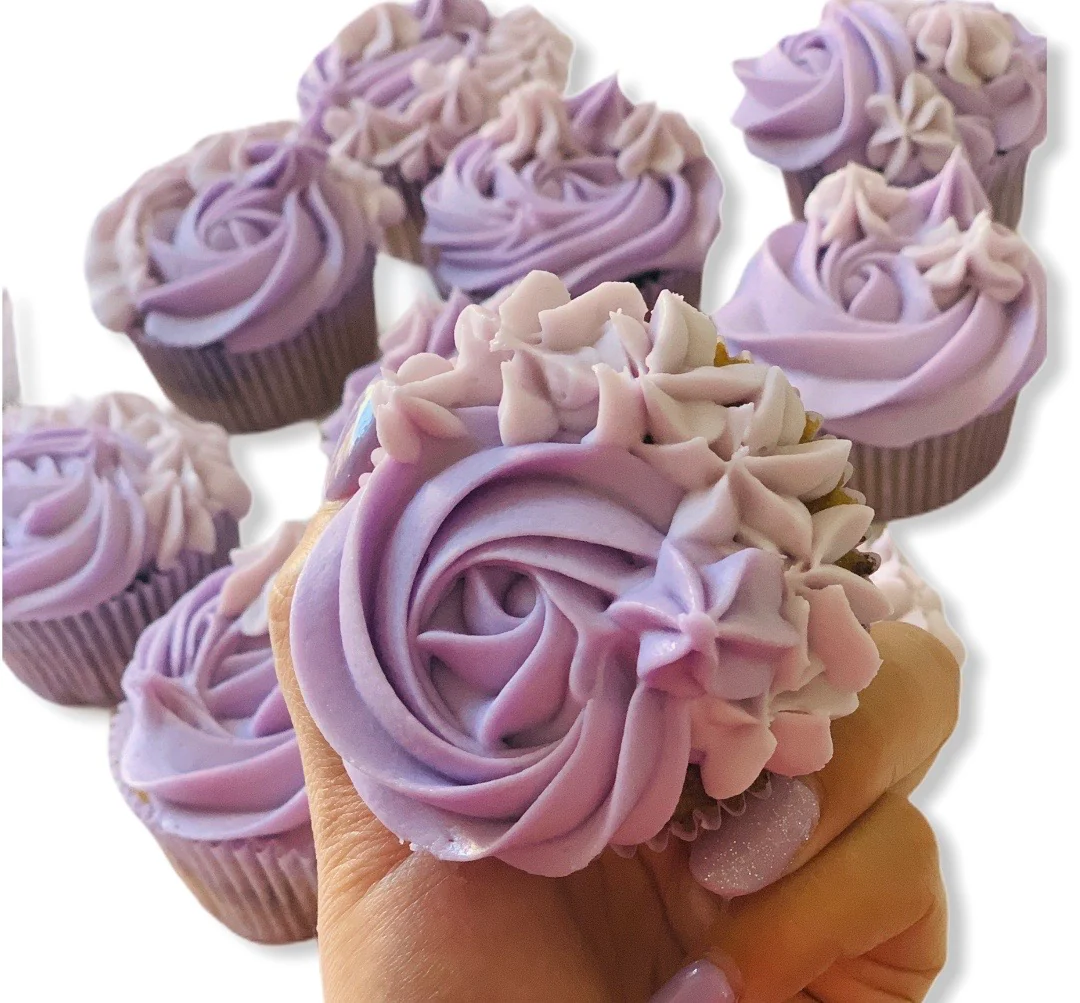 Vegan Vanilla Cupcakes - Image 3